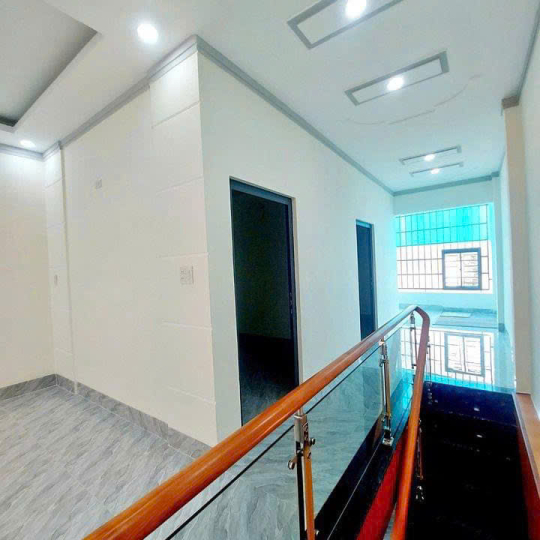 CẦU THANG KÍNH 